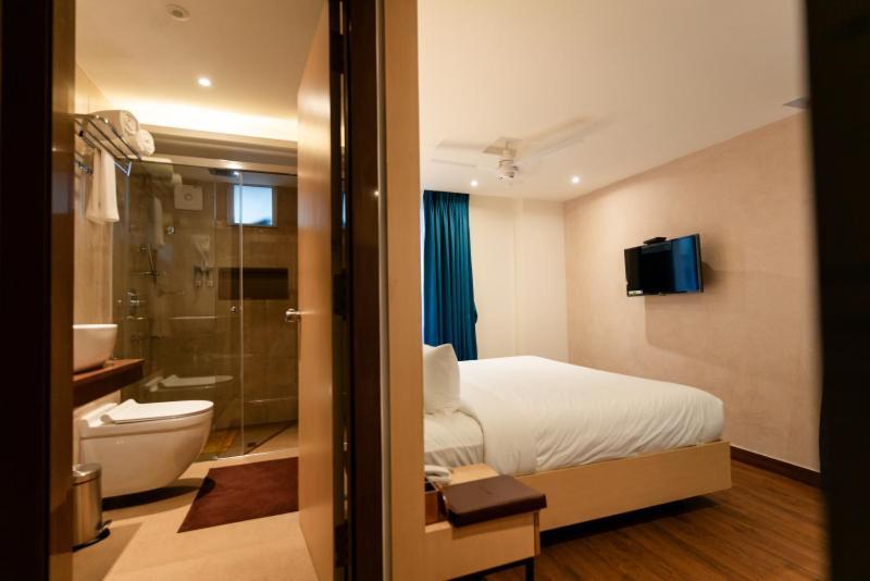 Hotel Ocean Blue Βιζαχαπατνάμ Εξωτερικό φωτογραφία